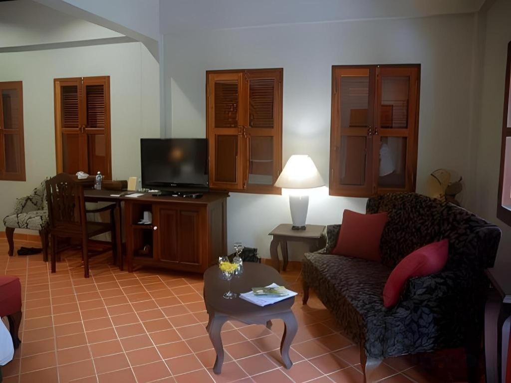 Hotel Villa Deux Rivieres Luang Prabang Bagian luar foto
